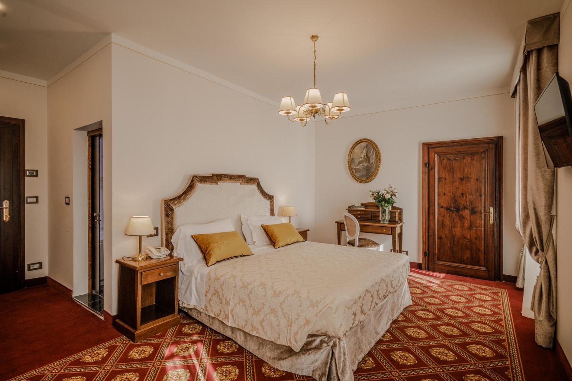 Villa Lecchi Hotel Wellness Колле-ди-Валь-д'Эльса Экстерьер фото