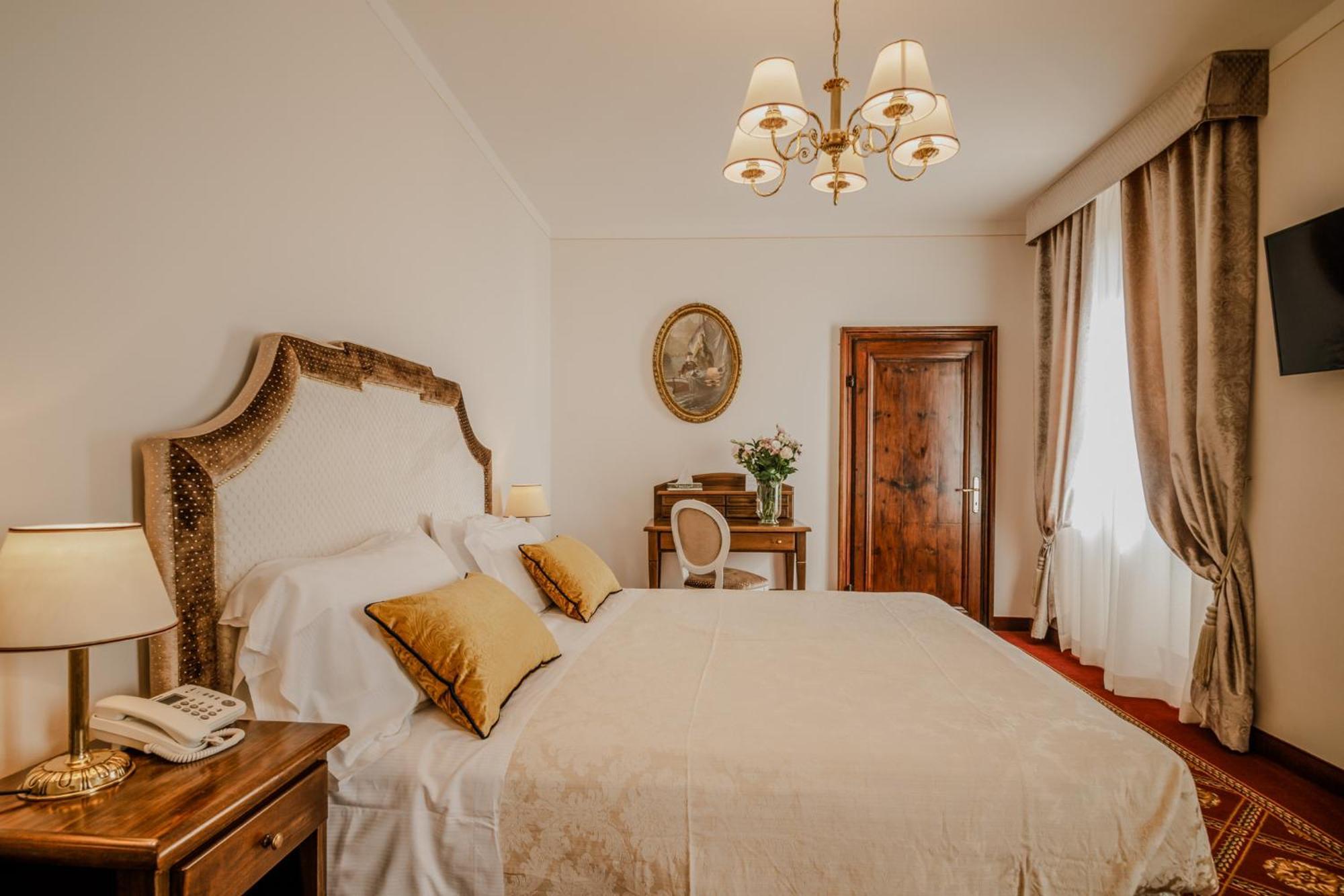 Villa Lecchi Hotel Wellness Колле-ди-Валь-д'Эльса Экстерьер фото
