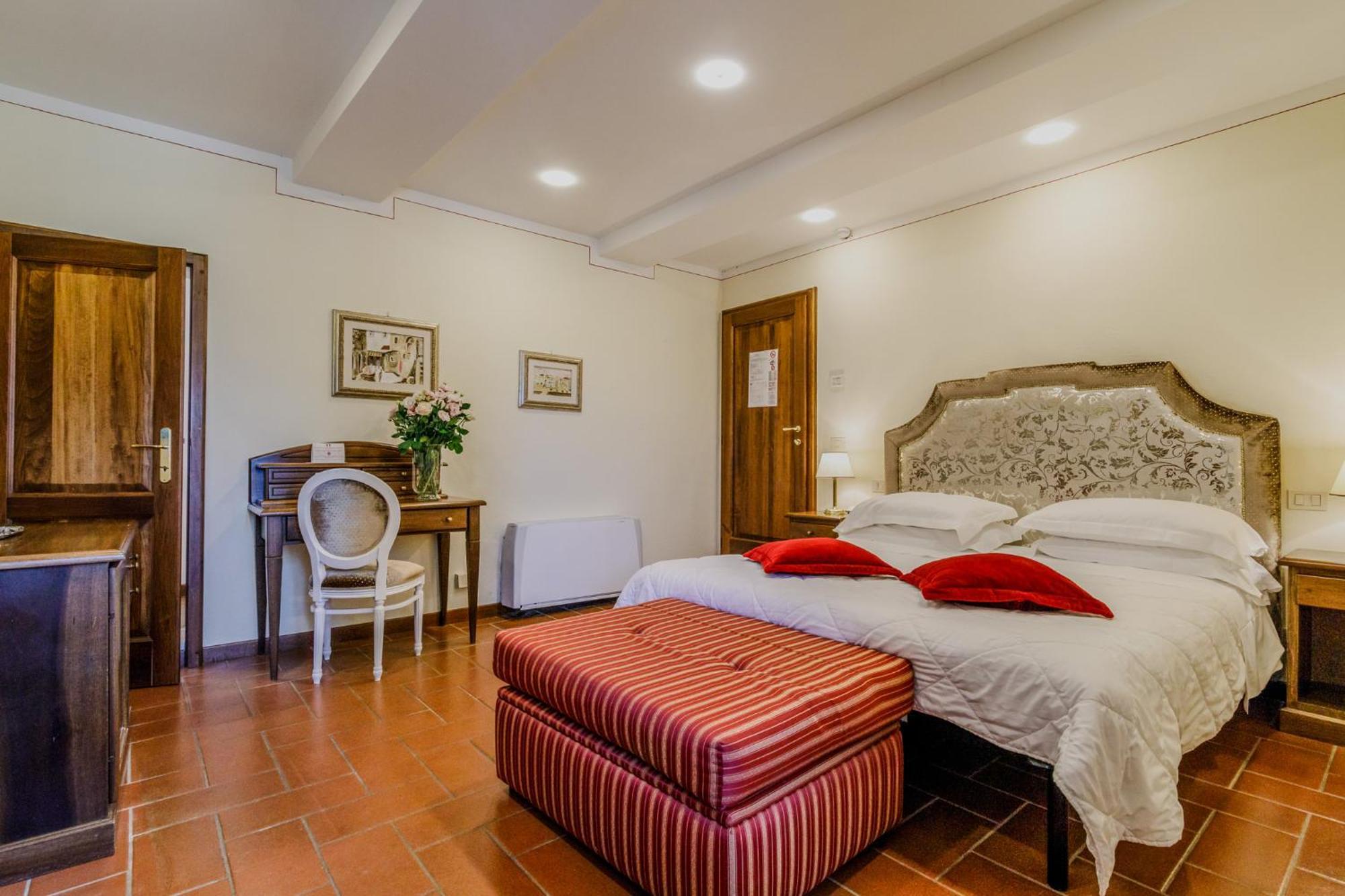Villa Lecchi Hotel Wellness Колле-ди-Валь-д'Эльса Экстерьер фото